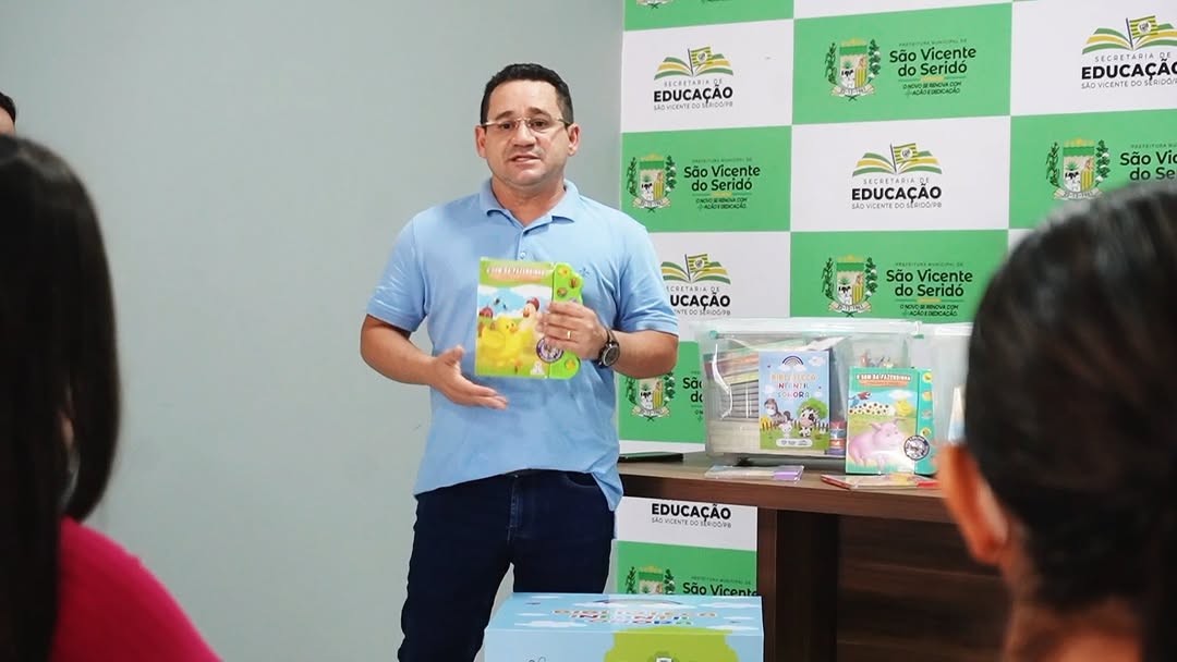 Prefeitura entrega Biblioteca Sonora Infantil para escolas da Educação Infantil
