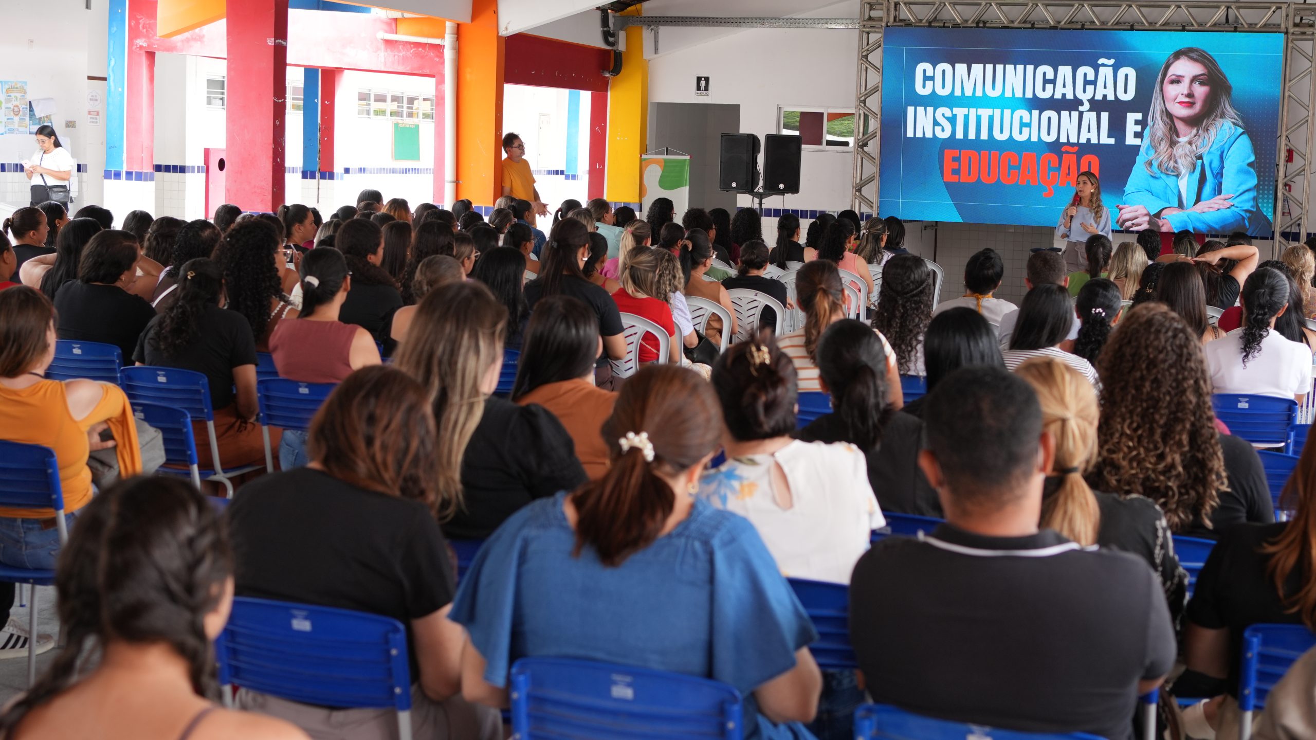 Por meio da Secretaria de Educação, gestão municipal promove \'1ª Formação Continuada de 2026 para os Profissionais da Educação\'